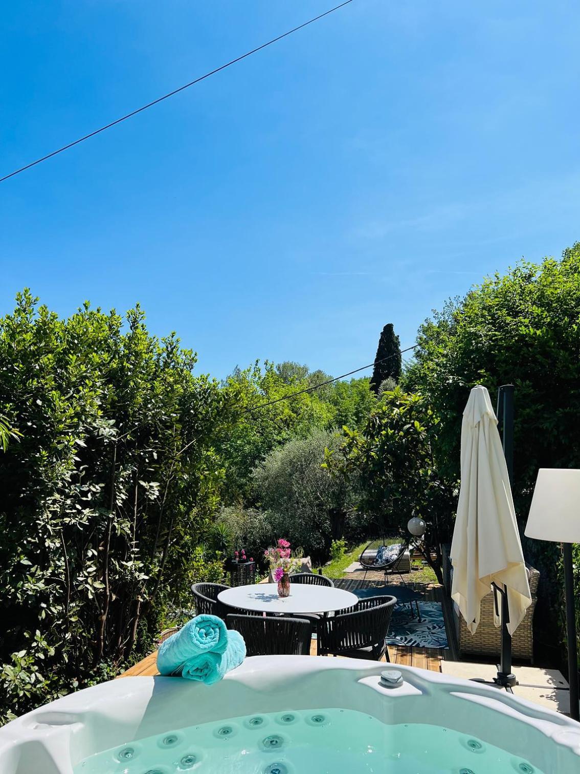 Gîte Les Deux Roches Le Bar-sur-Loup Chambre photo